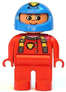 Duplo-Figur, männlich, rote Beine, rotes Oberteil mit Cat Eye Racer-Logo, blauer Helm