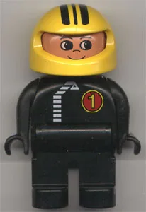 Duplo-Figur, männlich, schwarze Beine, schwarzes Oberteil mit weißem Reißverschluss und Rennfahrernummer 1, gelber Helm mit schwarzen Streifen