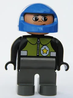 Figurine Duplo, policier (homme), jambes gris foncé, haut noir avec gilet vert clair et insigne de police, casque bleu