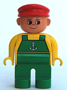 Figurine Duplo, homme, jambes vertes, haut jaune avec salopette verte et ancre, casquette rouge