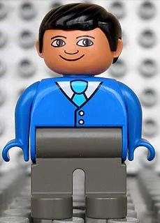 Duplo-Figur, männlich, dunkelgraue Beine, blaues Oberteil mit 2 Knöpfen und Krawatte, schwarze Haare