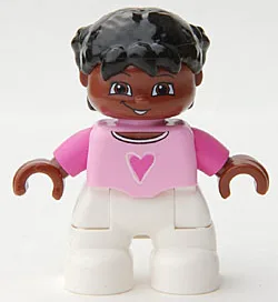 Duplo-figuurtje Lego Ville, meisje, witte benen, felroze topje, donkerroze armen, bruin hoofd, zwart haar met vlechtjes
