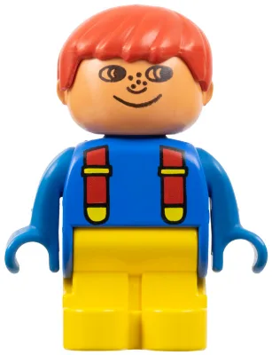 Duplo-figuur, kindtype 1 jongen, gele benen, blauw shirt met rode bretels, rood haar, sproetjes