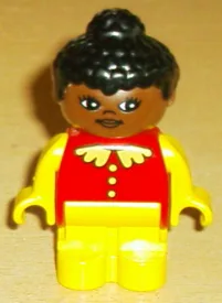 Duplo-Figur, Mädchen, Typ 1, gelbe Beine, rotes Oberteil mit Spitzenkragen und Knöpfen, gelbe Arme, schwarze Haare, brauner Kopf