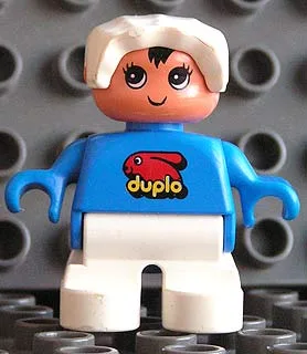 Duplo Figur, Kind Typ 2 Baby, weiße Beine, blaues Oberteil mit Duplo Hasenlogo, weiße Mütze