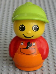Primo Figur Junge mit orangefarbenem Sockel, rotem Oberteil mit orangefarbener Latzhose und Schraubenschlüssel, mittelgroßem limettengrünen Hut (4247767)