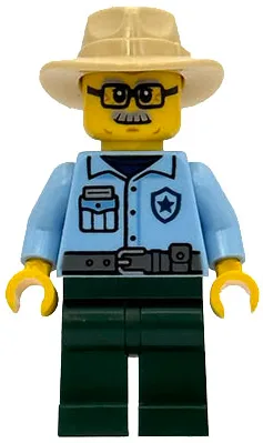 Sequoia Tree Trail Ranger – Männlich, hellblaue Uniform, dunkelgrüne Beine, beiger Fedora, rechteckige Brille