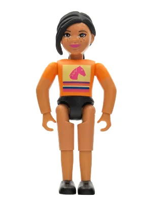 Belville Femme - Fille avec une queue de cheval noire et un t-shirt orange