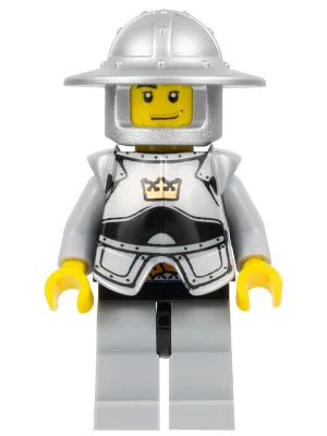 Ère fantastique - Chevalier couronné en cotte de mailles avec couronne, cuirasse, casque à large bord, sourire narquois et barbe naissante