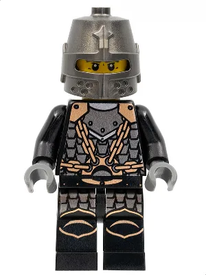 Koninkrijken - Drakenridder in schubbenpantser met kettingen, gesloten helm, grijze baard