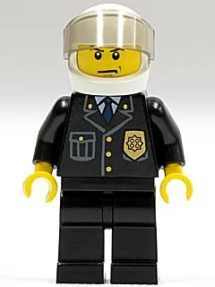 Politie - Stadsuniform met blauwe stropdas en badge, zwarte broek, witte helm, doorschijnend bruin vizier, norse blik