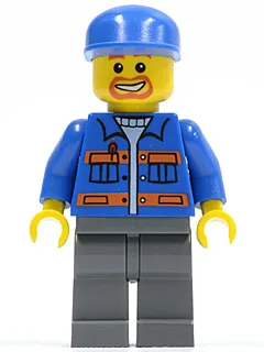 Blauwe jas met zakken en oranje strepen, donkerblauwgrijze broekspijpen, blauwe pet, baard rond de mond