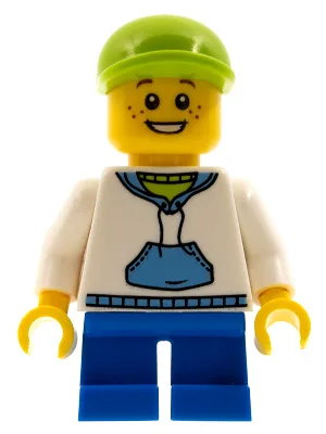 Enfant - Garçon, Sweat à capuche blanc avec poche bleu moyen, short bleu, casquette vert citron, taches de rousseur