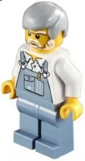 Sandblauer Overall, sandblaue Beine, hellblaugraues Männerhaar, weißer Bart