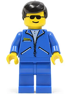 Jacke blau – blaue Beine, schwarzes Männerhaar, Sonnenbrille
