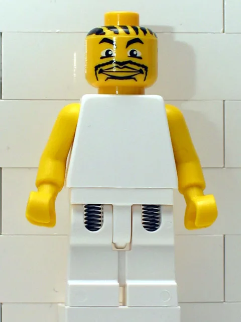 NBA-speler met witte torso en witte benen #5
