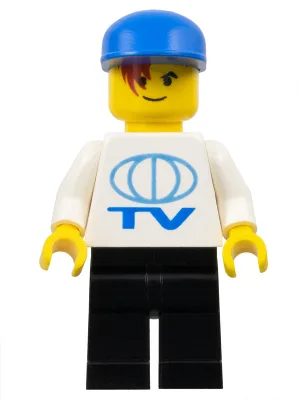 TV-logo met groot patroon, zwarte poten, blauwe pet
