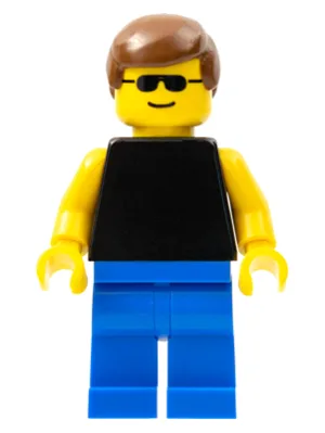 Schwarzer Oberkörper, gelbe Arme, blaue Beine, Sonnenbrille, braunes Männerhaar