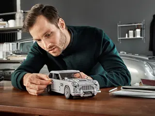Aston Martin DB5 de James Bond