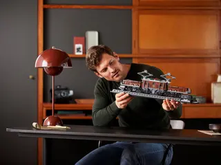 Locomotive Crocodile