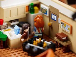 Die Friends Apartments