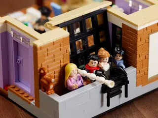 Die Friends Apartments