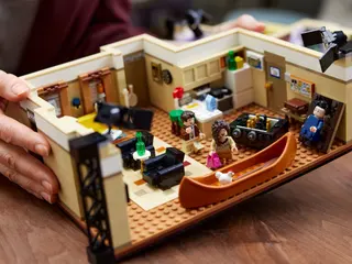 Die Friends Apartments