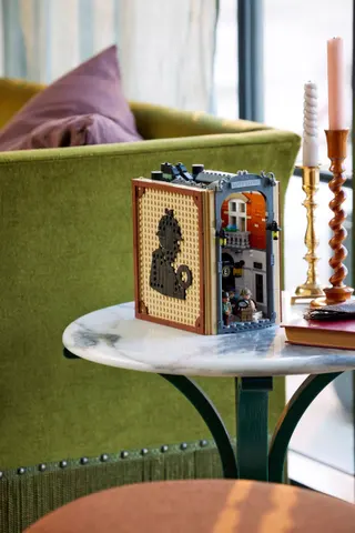 Sherlock Holmes: Bücherecke