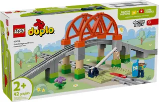 Eisenbahnbrücke und Gleise