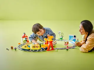 Großer interaktiver Gemeinschaftszug