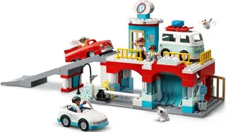 Parkhaus und Autowaschanlage