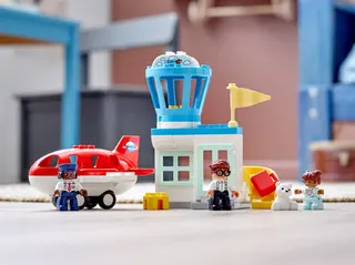 Flugzeug & Flughafen