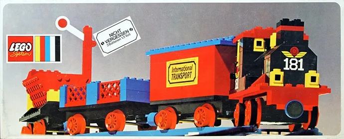 Treinset met motor, seinen en rangeerschakelaar