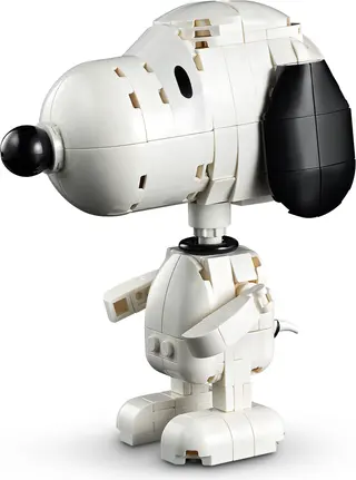 Peanuts: Snoopy's Doghouse