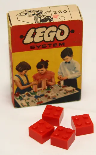 Lasst uns mit LEGO spielen