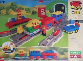 Elektrisches Spielzeugeisenbahnset