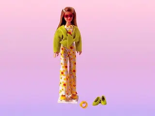 Marie in vrolijke bloemen