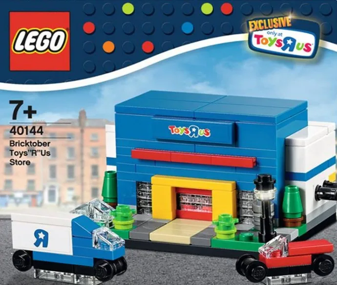 Bricktober Toys R Us Store
