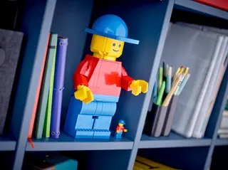 Vergrößerte LEGO-Minifigur