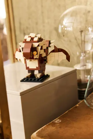 De figuren van de Vuurbeker
