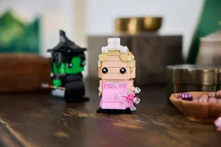Elphaba & Glinda Figures