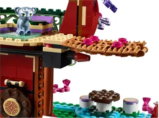 The Elves' Treetop Hideaway