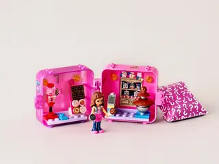 Le cube de jeu shopping d'Olivia