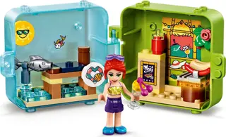 Mia's Summer Play Cube