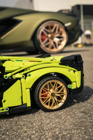 Lamborghini Sián FKP 37