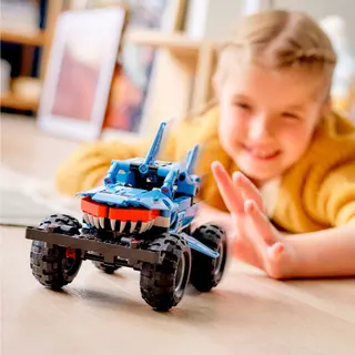 Monster Jam Megalodon