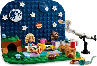 Véhicule de camping pour observer les étoiles