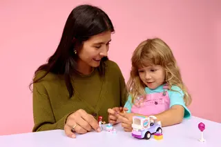 Unicorn Cake Delivery Car