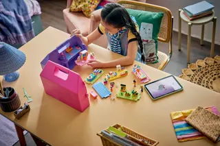 Creatieve poppenhuiskoffer