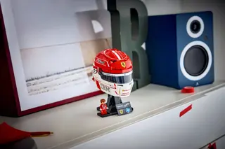 Scuderia Ferrari HP Charles Leclerc helm